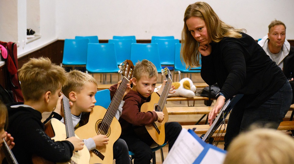 Foto: Gitarrenprobenlager 2024-die Jüngsten