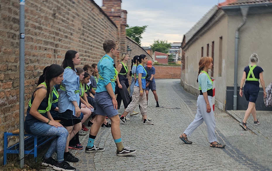 Foto: Crossing_Moves an der Stadtmauer