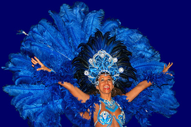 Foto: Tänzerin in blauem Kleid