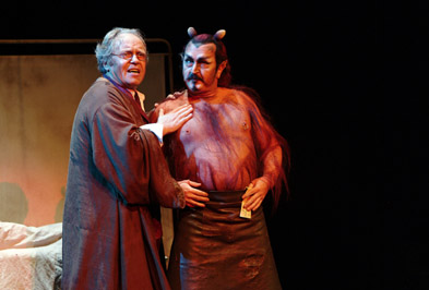 Foto: Szene mit Faust und Mephisto