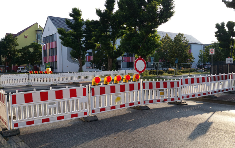 Foto: Straßensperrung in der Berliner Straße Foto: Straßensperrung in der Berliner Straße